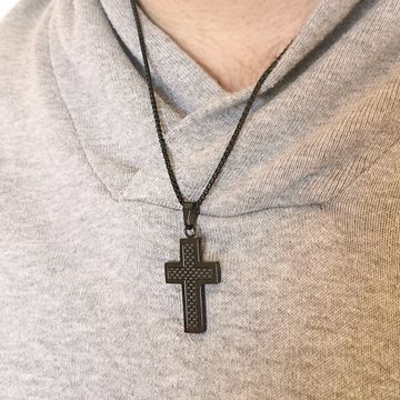 Colgante cruz de acero inoxidable negro con grabado - 2641